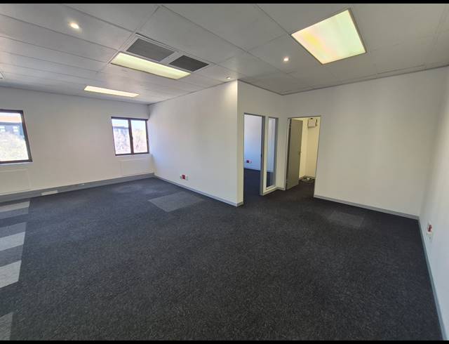 447M² OFFICE TO LET IN RIVONIA